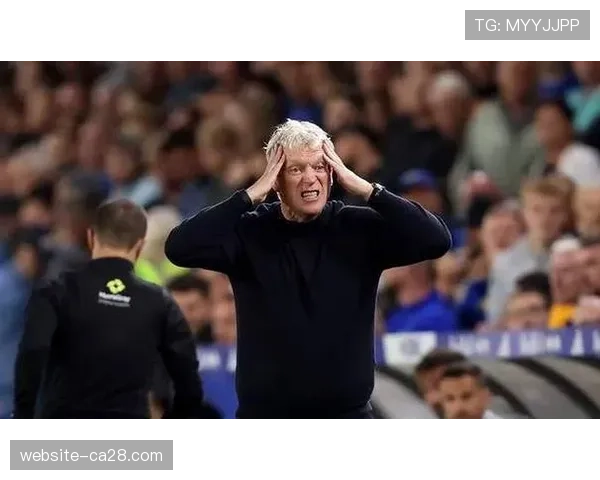 德甲VAR判罚再起争议 多位主帅提出不同意见 德甲VAR判罚再起争议 多位主帅提出不同意见