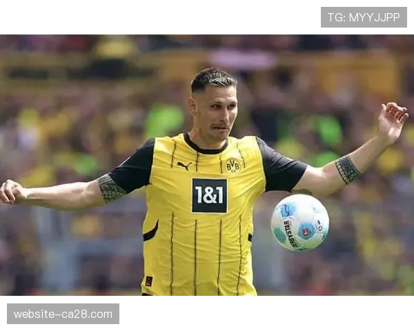 多特蒙德计划补强边后卫,聚勒等球员将离队 多特蒙德计划补强边后卫,聚勒等球员将离队