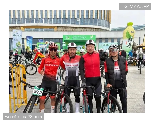 环千岛湖国际赛香港车队包揽双冠，简冠恒称赛道风景缓解竞技压力